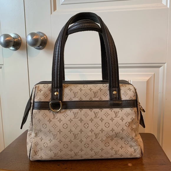 SOLD Auth. Louis Vuitton Josephine bag - Picture 1 of 13
